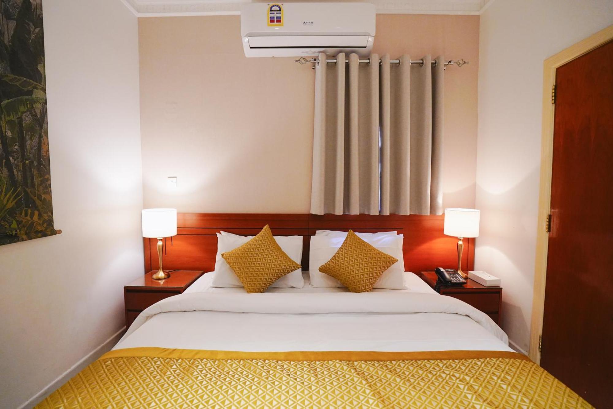 Tropicana Hotel Manama Luaran gambar